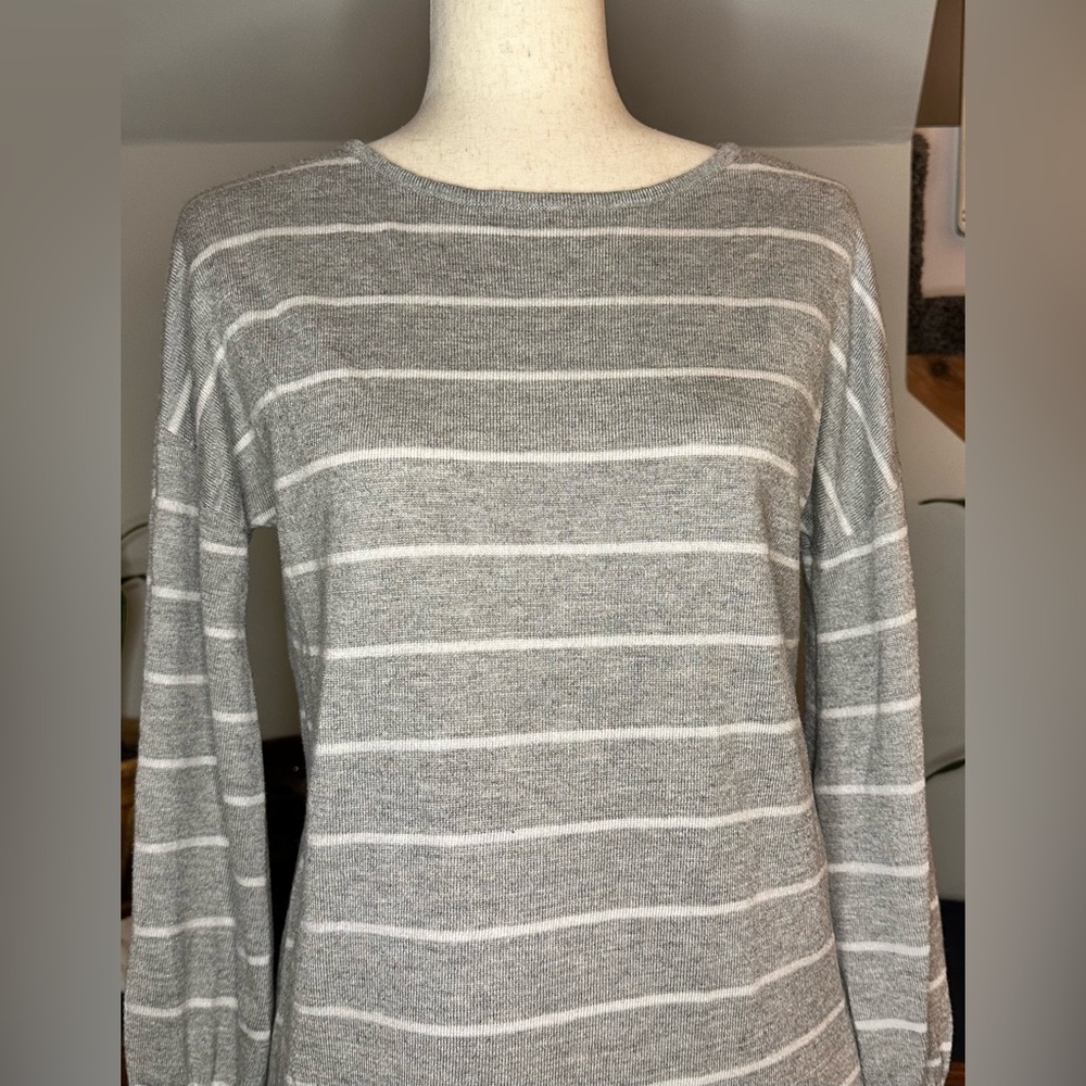 Philosophy Women's Sweater Size S Gray and White Striped Long Sleeve Knit